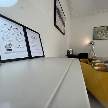 Villa Long Term Offers Message For Prices Sleeps 6 Adults, Contractors, Relocators, Travellers à Halifax Extérieur photo